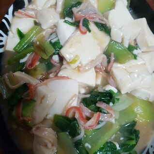 チンゲン菜と豆腐、カニかまのトロトロ炒め